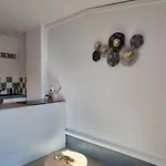 Appartement Nina Parking Rénové Proche Cité Congrès 26m2